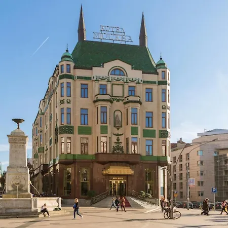 42 - Center Konukevi *